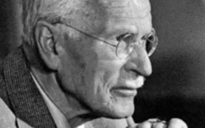 Carl Gustav Jung :”Kendini Sevmek En Zor İştir”